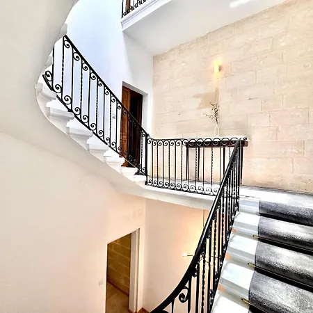 別荘 Charming Home! Steps From Sea & Promenade