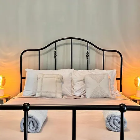 Charming Home! Steps From Sea & Promenade *