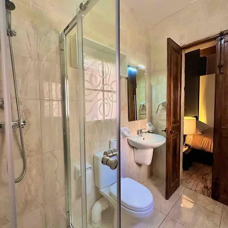 Charming Home! Steps From Sea & Promenade Holiday home Sliema