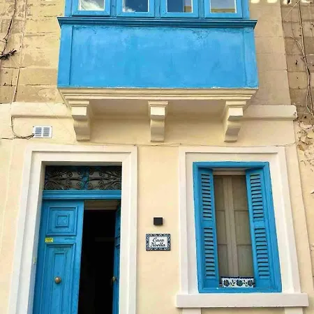 Charming Home! Steps From Sea & Promenade *