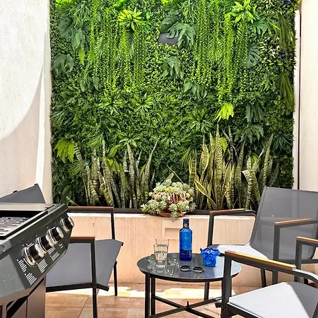 Tatil Evi Charming Home! Steps From Sea & Promenade Sliema