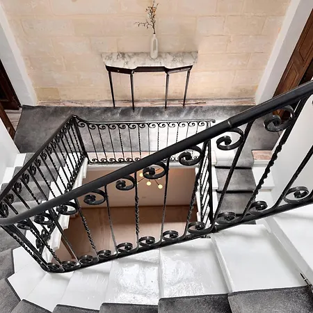 Charming Home! Steps From Sea & Promenade Sliema