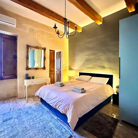 Charming Home! Steps From Sea & Promenade Sliema