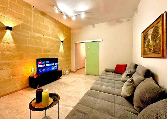 Tatil Evi Charming Home! Steps From Sea & Promenade *