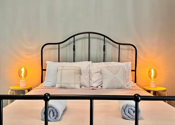 Charming Home! Steps From Sea & Promenade *