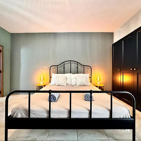 펜션 Charming Home! Steps From Sea & Promenade 슬리에마