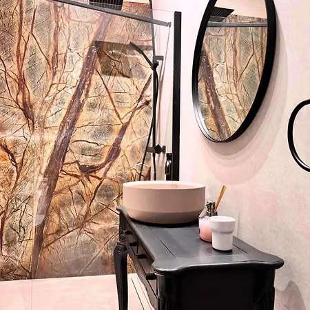 Charming Home! Steps From Sea & Promenade Vakantiehuis *